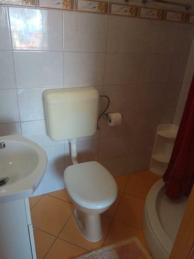 Apartmani Banic Postira Exterior photo
